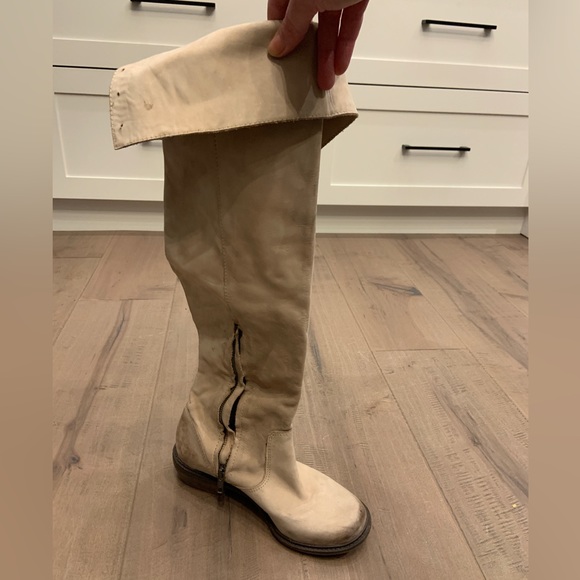 Over the knee suede boots - Picture 3 of 5